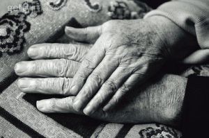 Photo credit: http://www.taurusarmed.net/forums/attachments/harry-s-corner/73776d1390460125-happy-photo-thread-holding-hands-old-couple.jpg